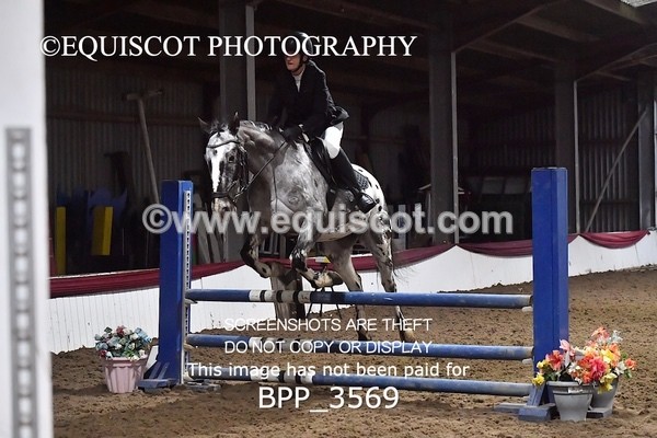 BPP_3569 - SUN CLASS 19 SENIOR  0.85m Amateur Championship Qualifier