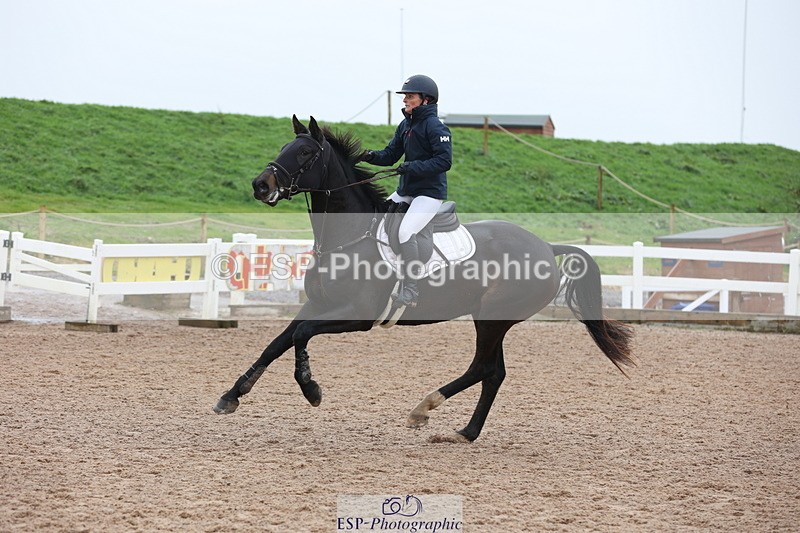 231112A-111957-03560 - Cls 18 Discovery & 1m Open