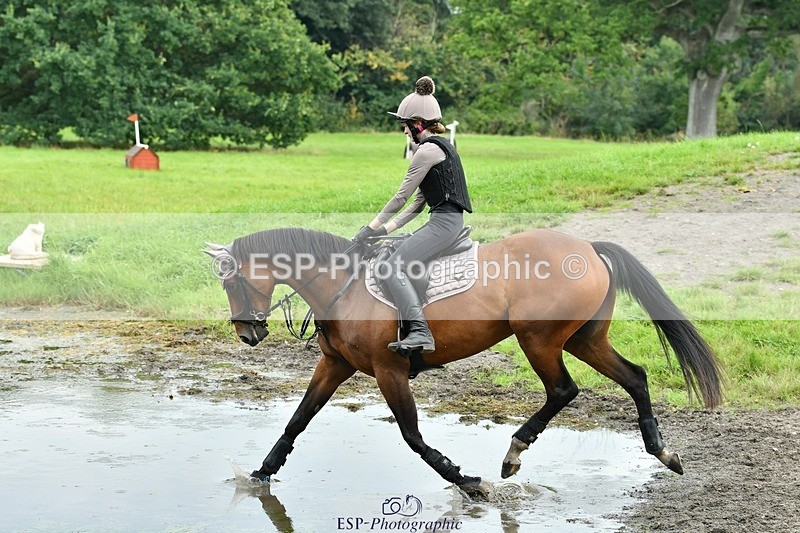 230817-131651-00873 - Theo's 1st Group - XC