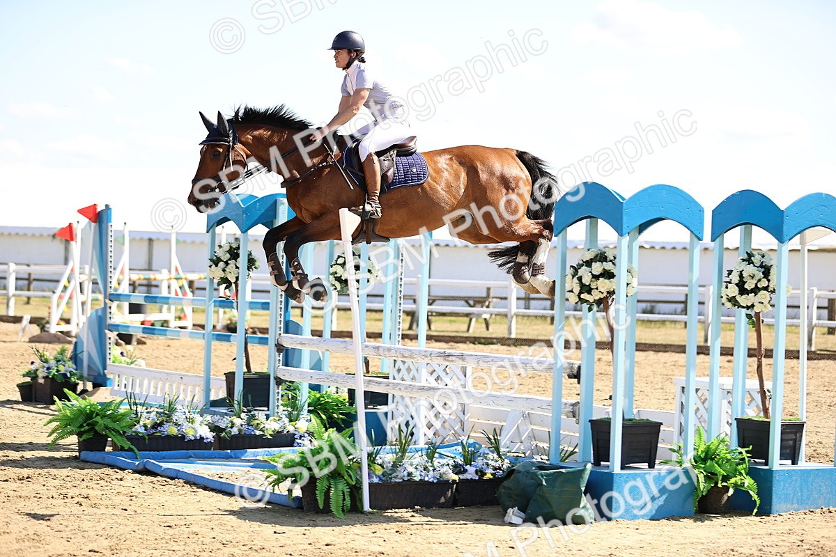 SBM_015597 - Class 16 - Senior foxhunter - 1.20m Open