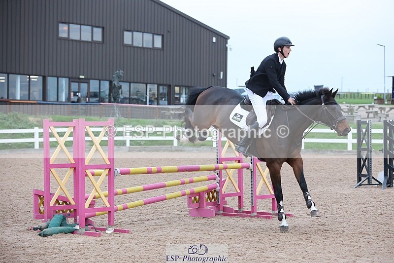 241116X-152309-02726 - Cls 18&19 Children on Horses