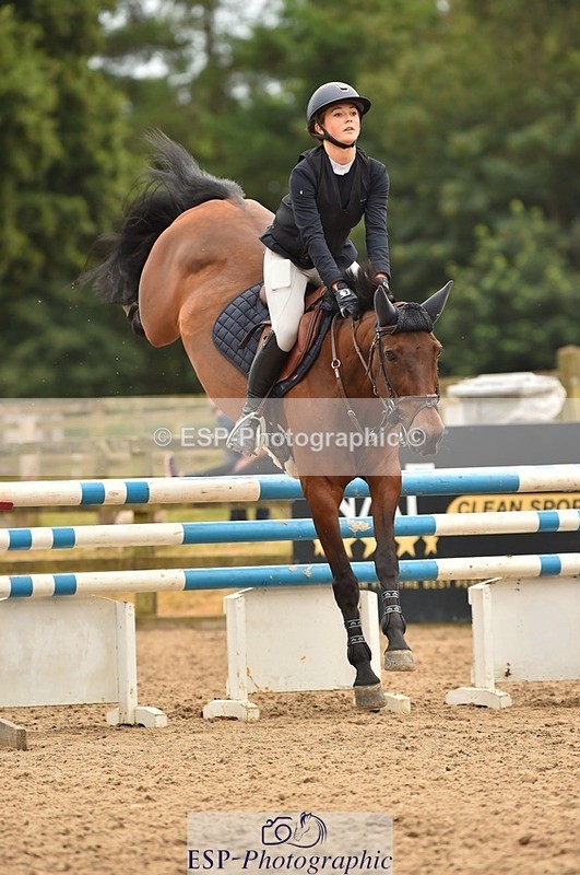 230618-141820-12889 - Cls 25 Pony Foxhunter & 1.10m Open