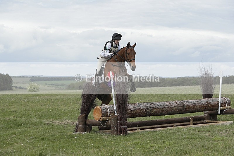 BVHT 140517  NXC -418 - Class 2 XC Novice 14/05/17