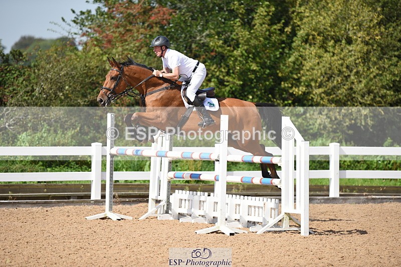 230906A-125108-00341 - Newcomers & 1.10m Open