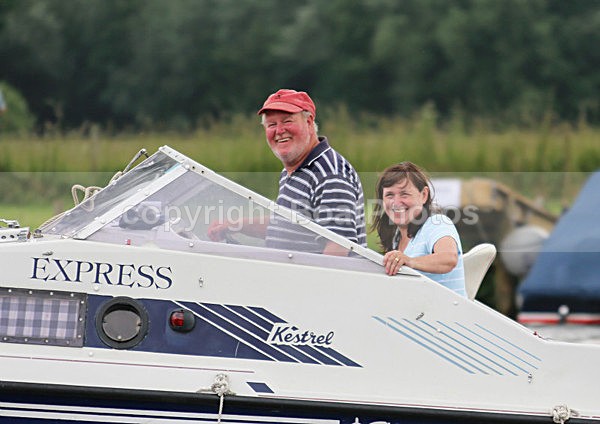 120628 EXPRESS SHETLAND KESTREL WT7A9909 - HENLEY ROYAL REGATTA Thurs 28th June 2012