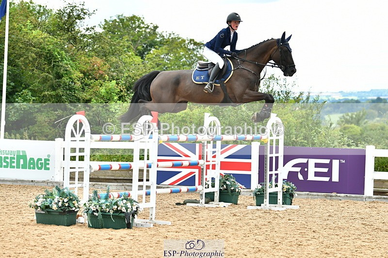 230721A-143625-07001 - Cls 22, 1 Star Gold 1.30m