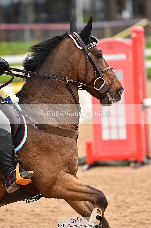 231028A-121632-01088 - Cls 3 Discovery & 90cm Open