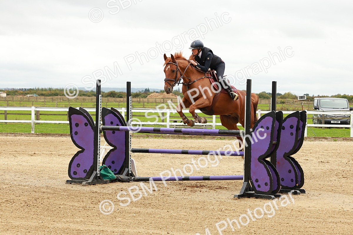 1I0A7937 - Class 5 - Senior Foxhunter 1.20m