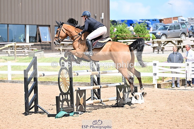 240605A-142432-00726 - Cls 4 Newcomers and 1.10m Open