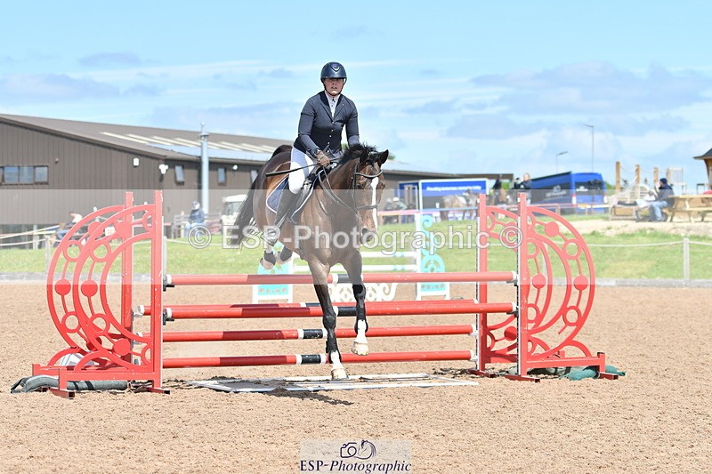 240609A-113143-04609 - Cls 17 Snr 1.05m Open