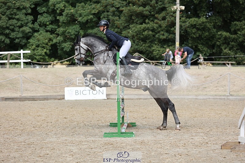 250829A-113936-01433 - Cls 7 British Novice and 90cm