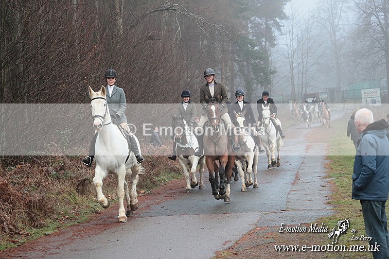 HUPY 261224 275 - Pytchley with Woodland Hunt Boxing Day Meet 26th December 2024