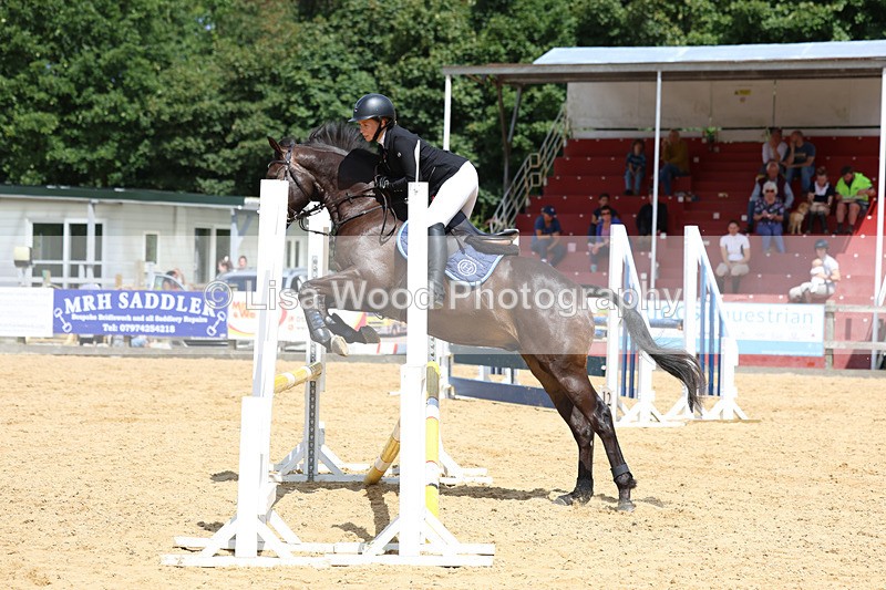 3E7A0456 - Class 9: Senior British Novice/90cm open