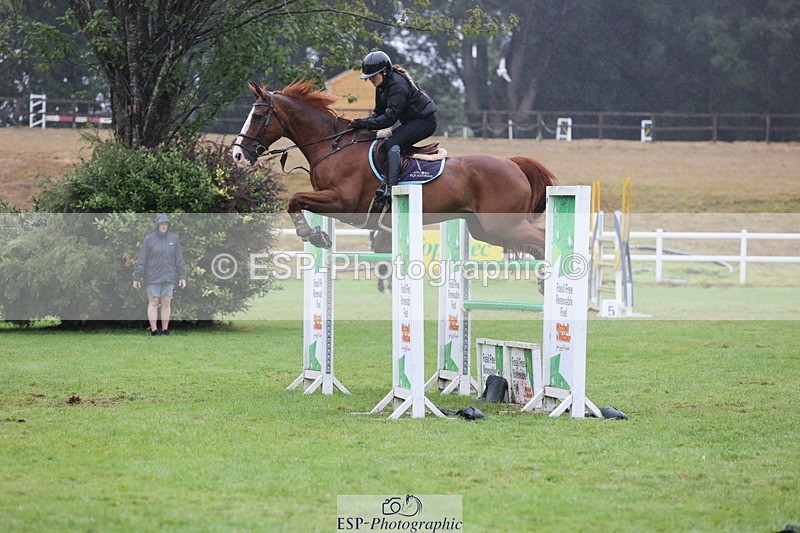 250830A-172011-08145 - Cls 18 National 1.30m and 1.40m