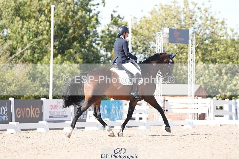 250906-152702-04746 - 110-Chelsea.DonovanFrankie.zenturio