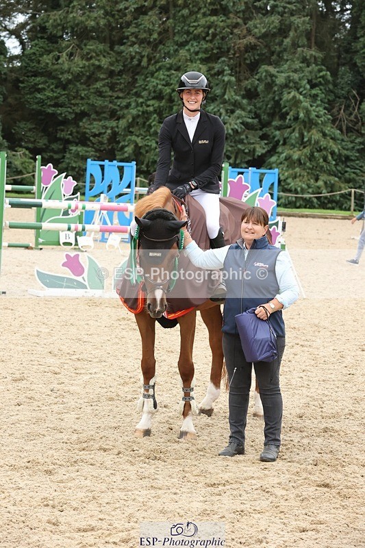 240817-162633-02982 - 06A Snr Fox 1.20m open