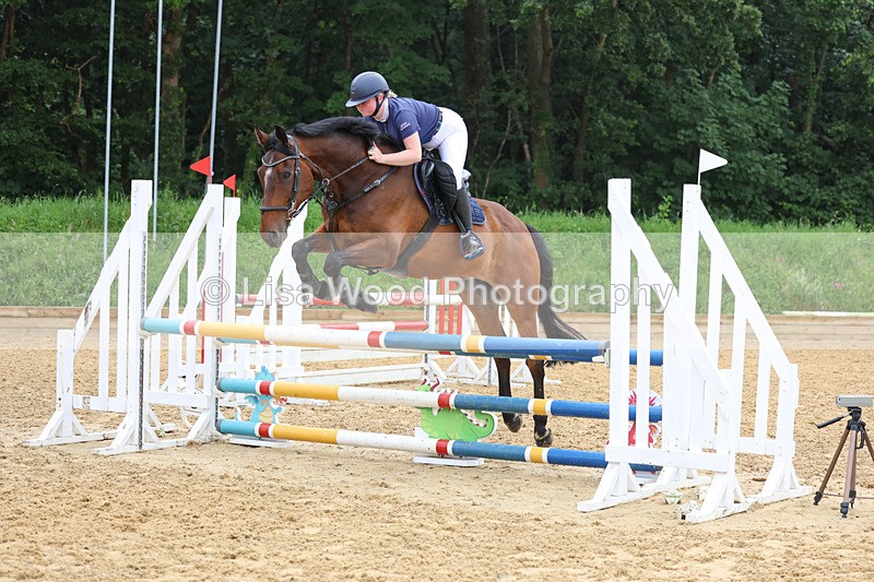 3E7A5702 - Class 5: Senior 95cm