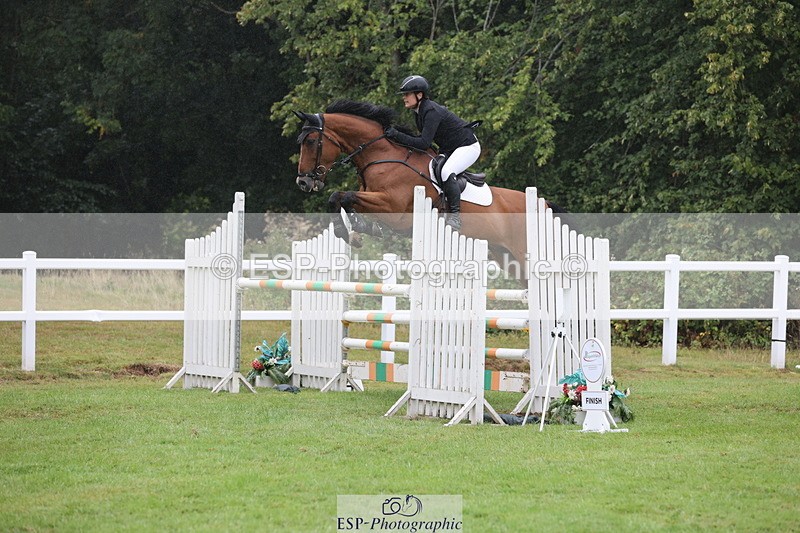 250830A-132133-06645 - Cls 16 Snr Newcomers and 1.10m Open