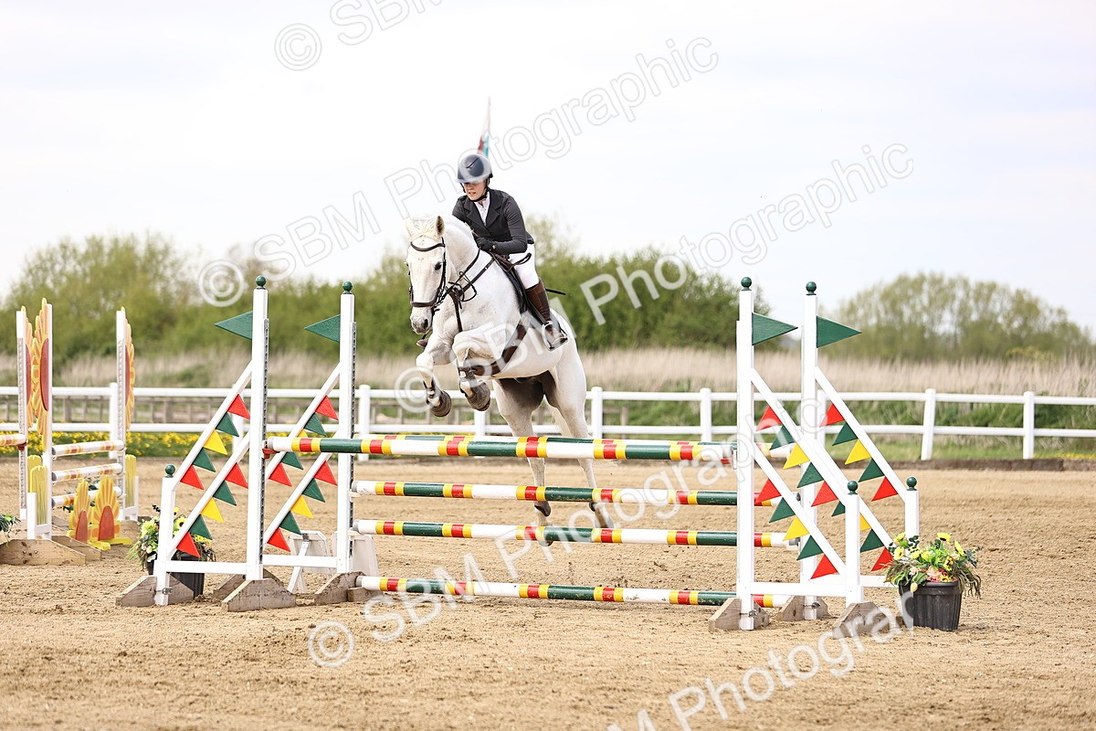 SBM_002348 - Class 11 - Senior newcomers - 1.10m