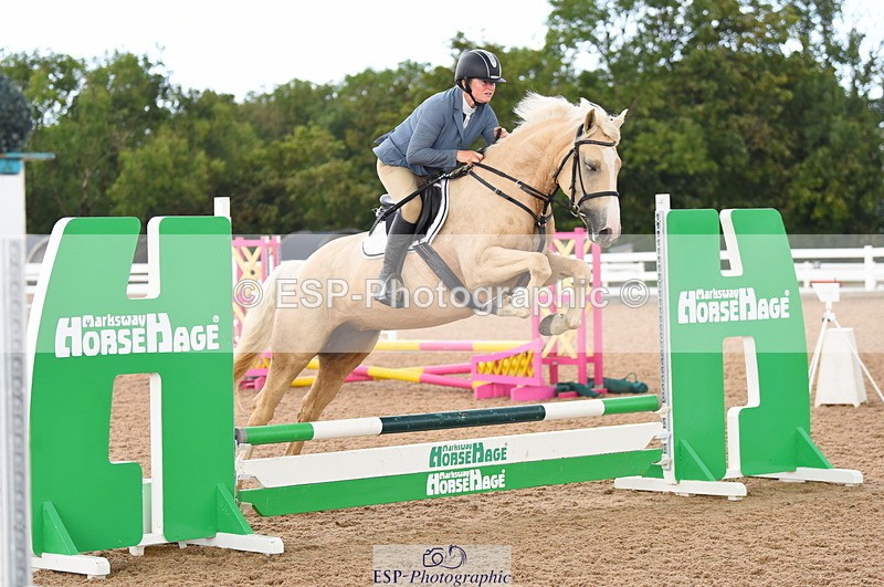 230815A-163646-00180 - 70cm