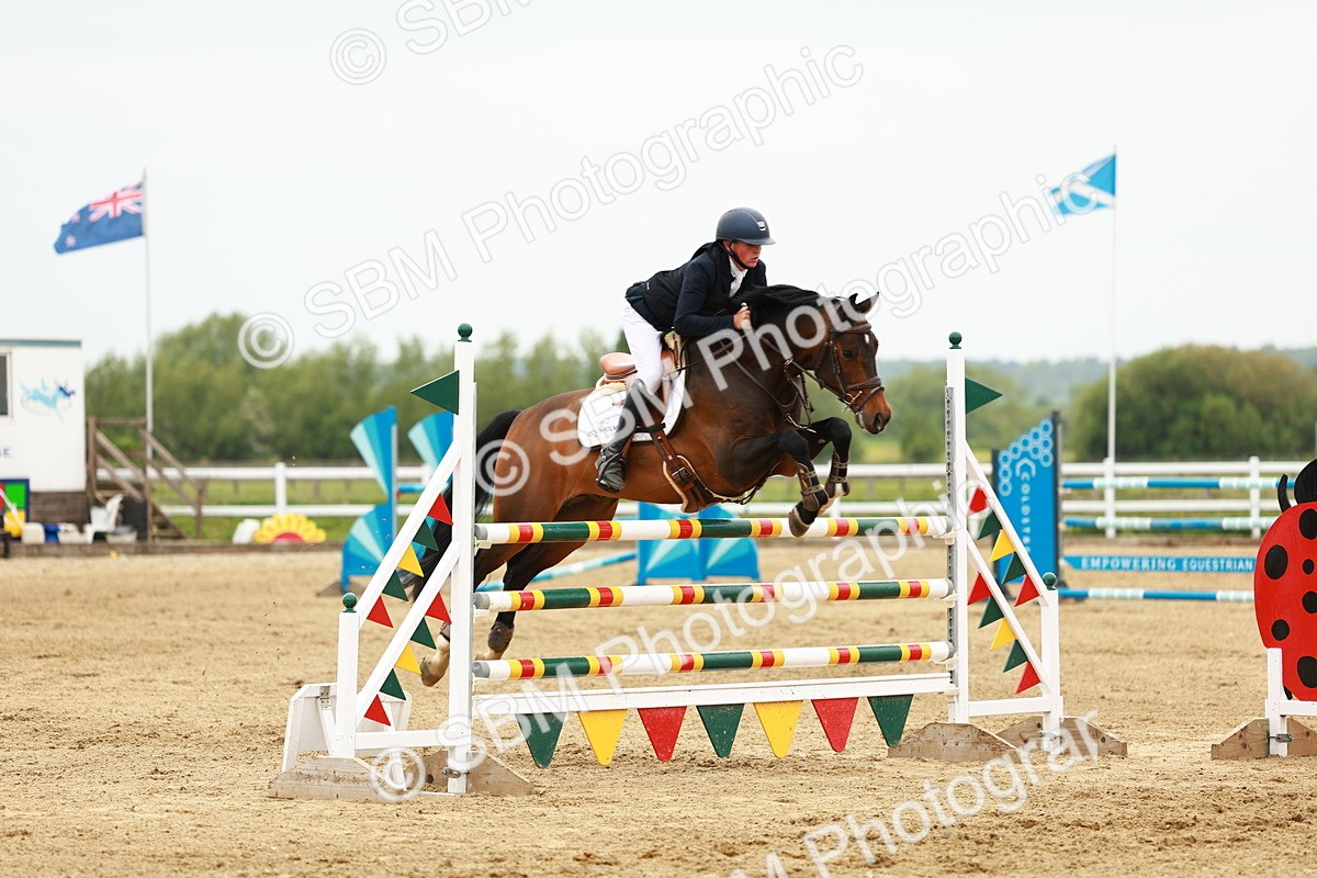 SBM_001045 - Class 5 - Senior Foxhunters - 1.20m