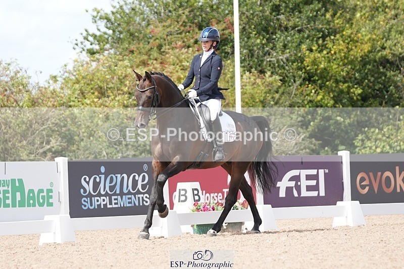 250906-134513-03383 - 113-Nicole.JahanshahiVirtual.Attraction