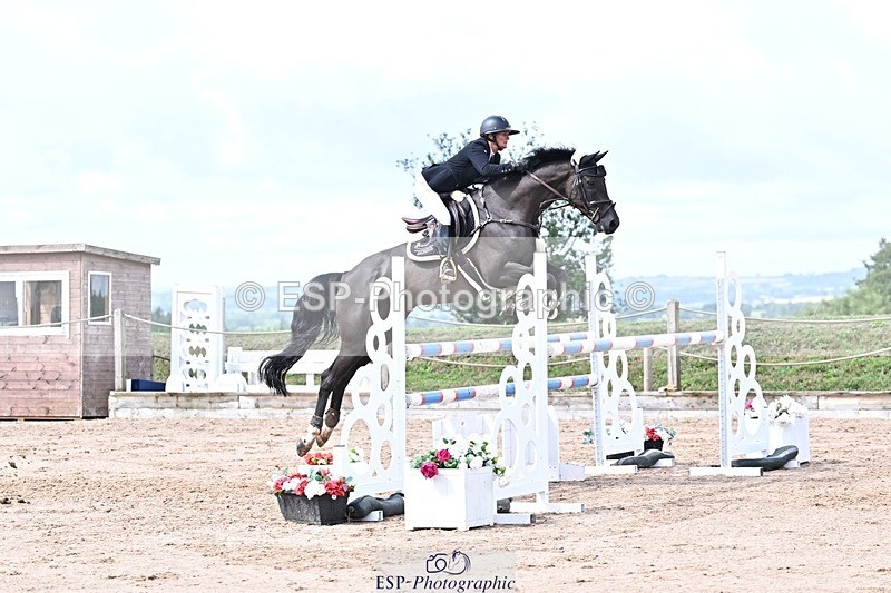 250731-110558-00501 - Cls 02 Snr Fox 1st Rnd