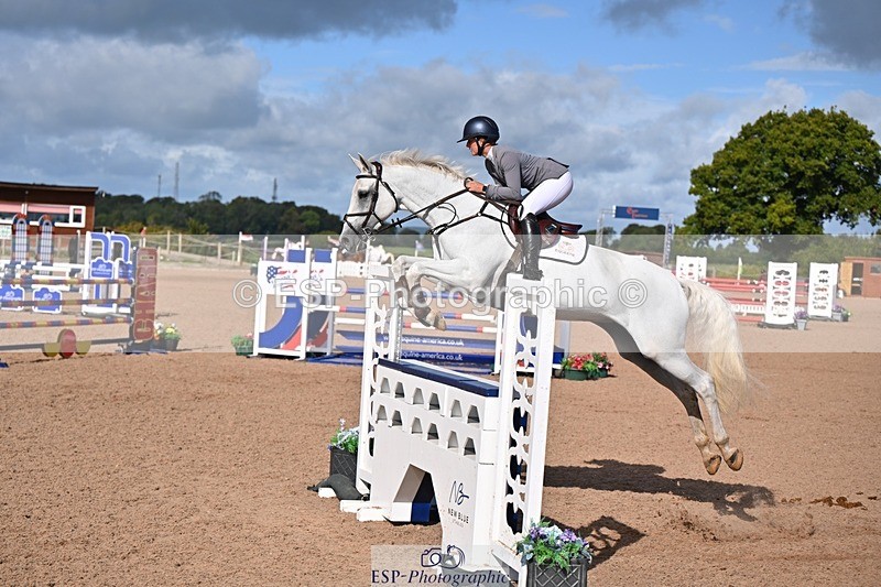 250912-103901-03947 - Cls 15 Snr Foxhunter