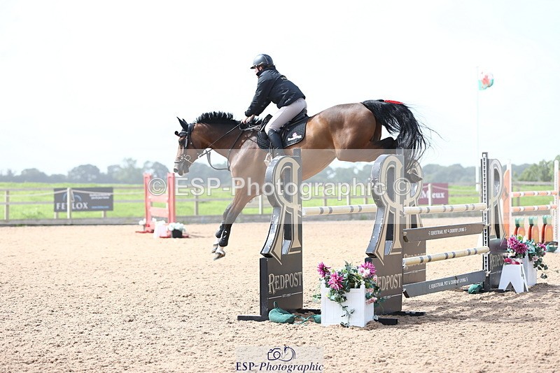 230812A-121211-08912 - Cls 32 Foxhunter