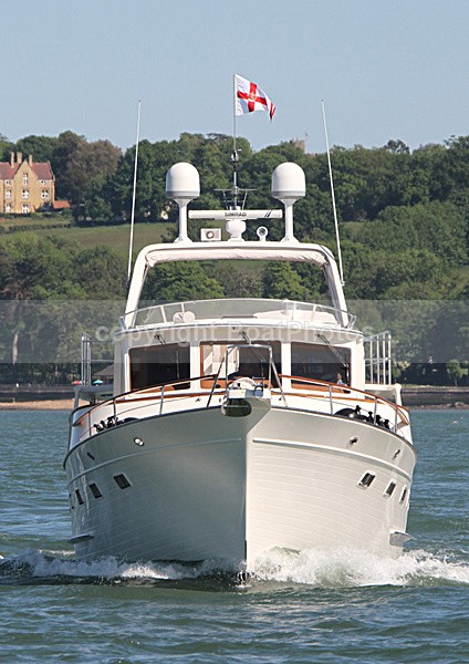 100523 LION IMG_4870 - Motor Yachts
