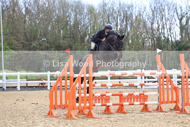 3E7A2481 - Class 9: Senior 1.30m open