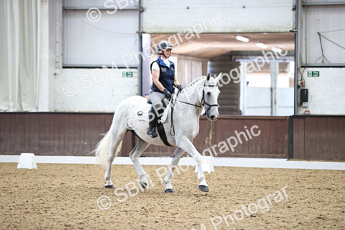 SBM_000931 - Novice 4 Warm Up