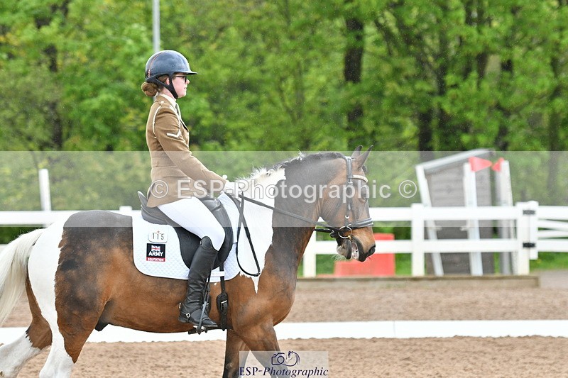 230511A-132832-00768 - BD Cls 10 Medium 61