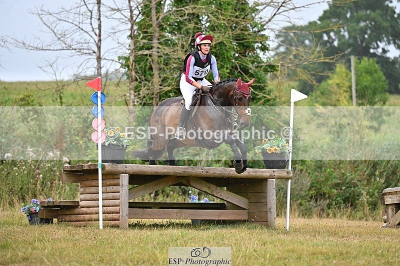 250803A-125958-13563 - M-570-Lizette.Jackman-MURPHYS.GAUNTLET