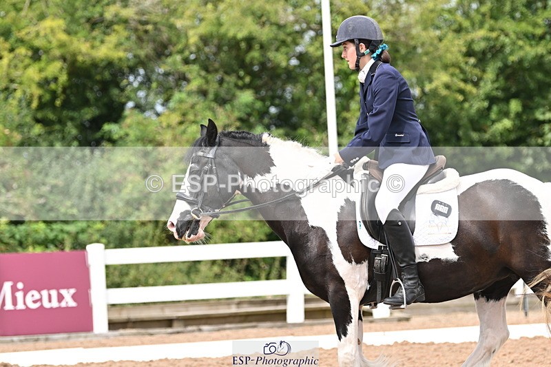 240817A-122616-08290 - 278-Chloe.Matravers-Fancy.pants