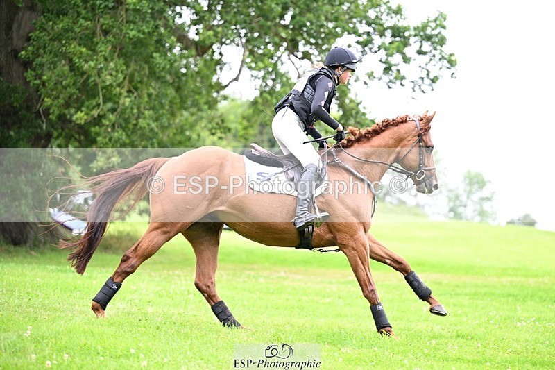 240803-124134-04122 - 027-Tabitha_Trevelyan-Johnson-DUEL_IN_THE_SUN