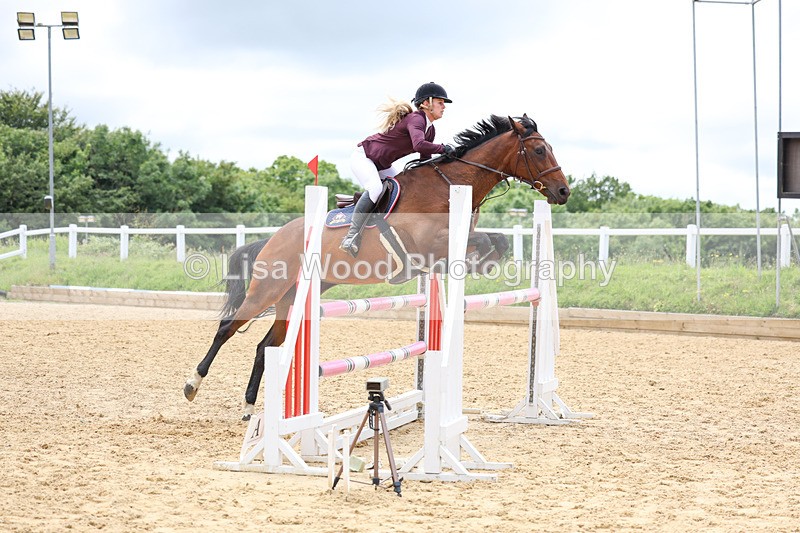 3E7A4283 - Class 7: Senior Newcomers/1.10m open