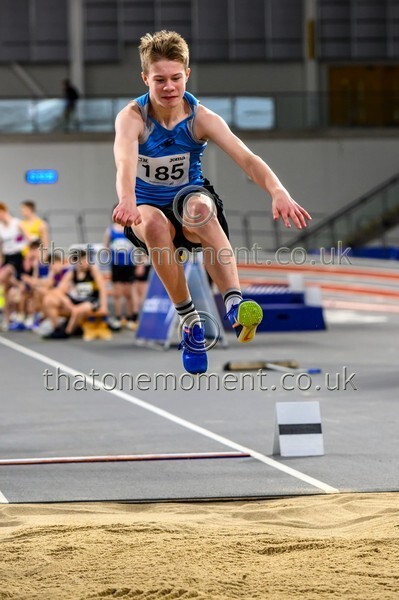 AgeInd25SAT-910546 - Field Male