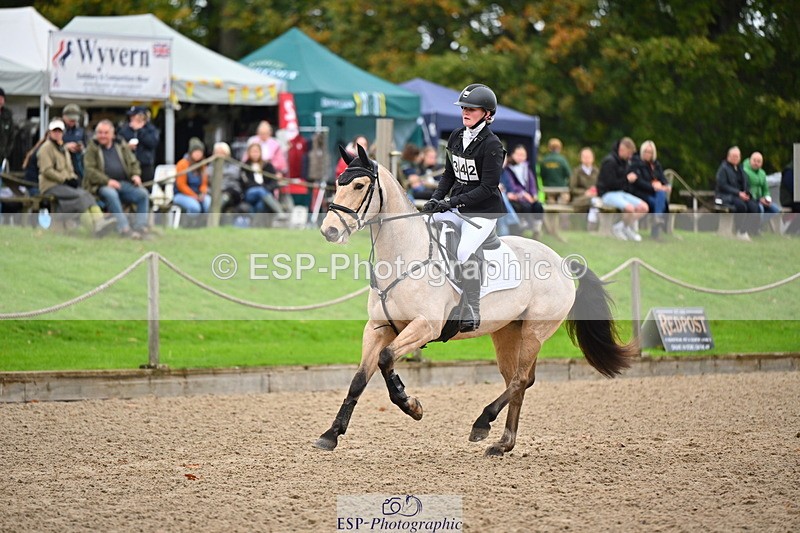 251026A-112120-23946 - D-342-Jessica.Saunders