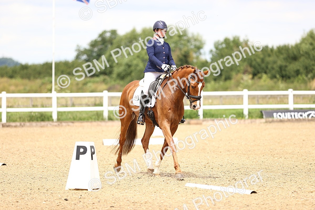 SBM_000995 - Class 4 - Novice 5
