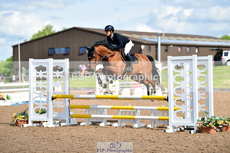 240525A-100013-04883 - Cls 21 British Novice and 90cm Open