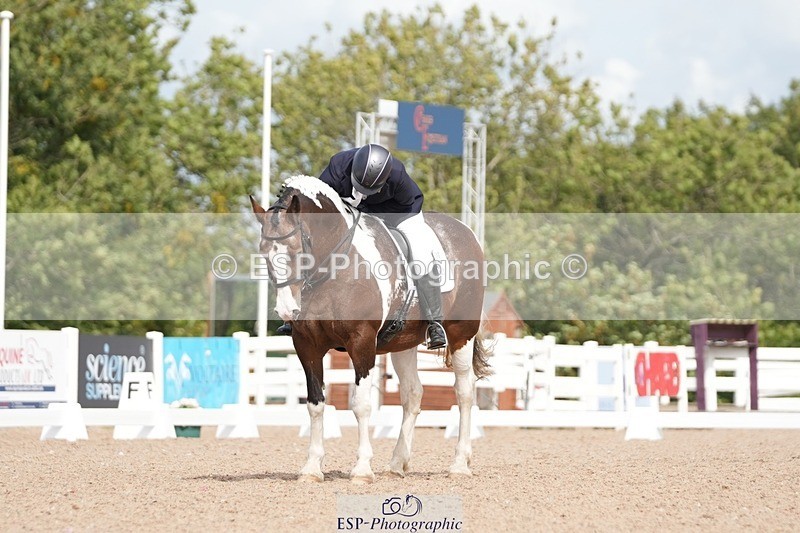 250906-114030-02046 - 080-Rebecca.MorrisSally.XIII