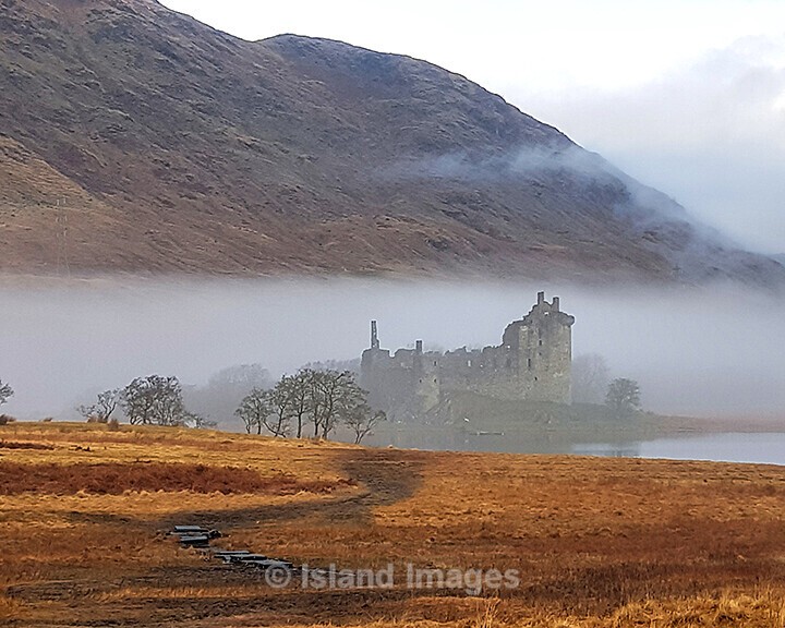 Hidden in the mist Kilchurn Castle - Kilchurn Castle