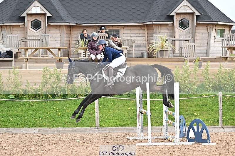 250414-111743-00427 - 90cm Round 1