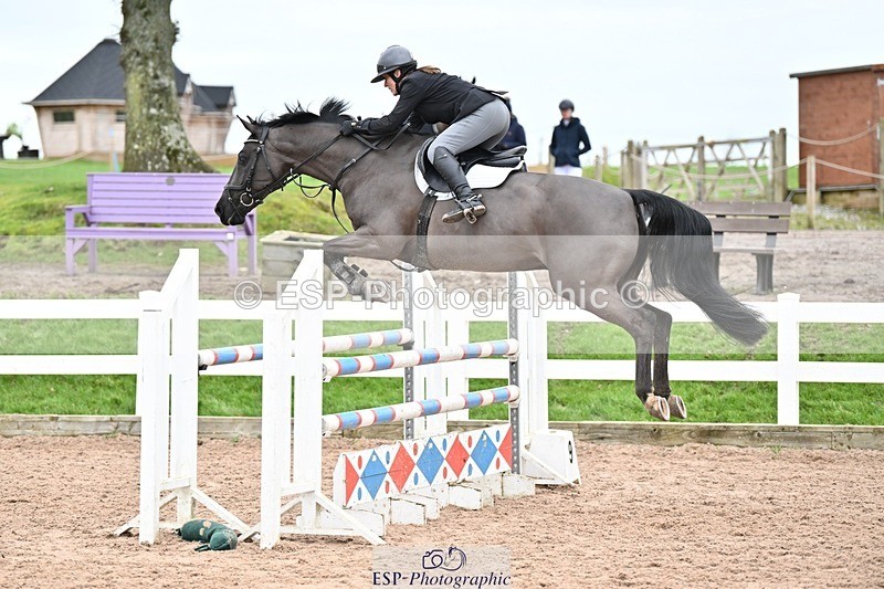 250112-120401-01224 - Cls 19 Snr 1.05m Open