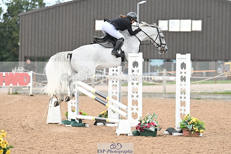 240912A-151445-02318 - Cls 5 National 1.30m Open