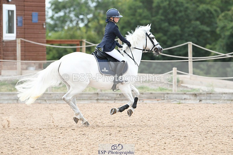 250807-104528-00316 - 80cm Round 1