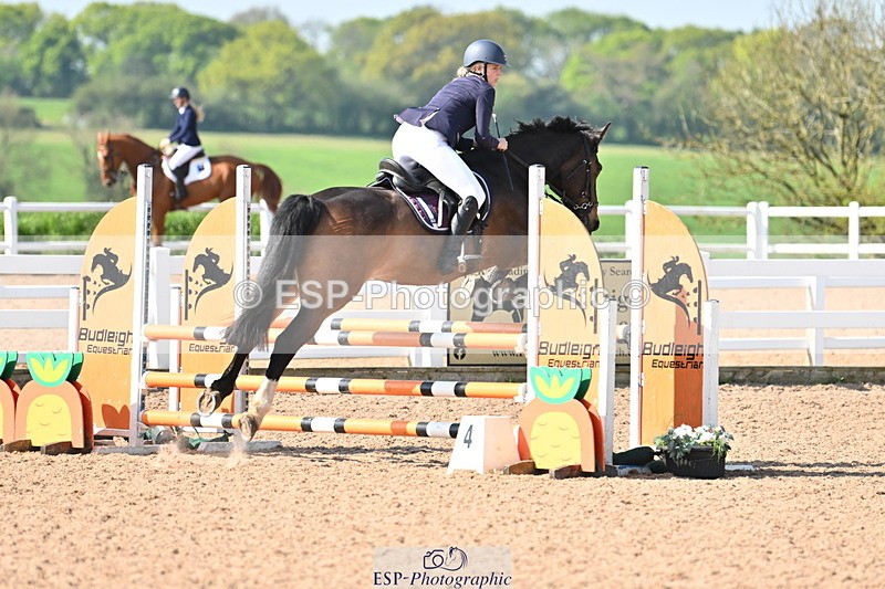 240509A-095732-00300 - Cls 1 British Novice and 90cm Open