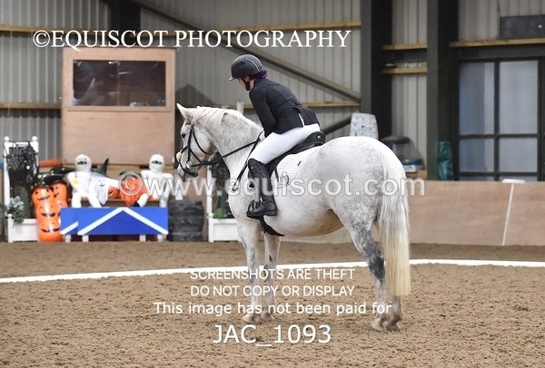 JAC_1093 - CLASS 4 NOVICE 1