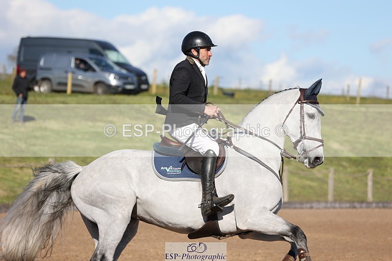 240419A-170531-09596 - Cls 10, 2 Star Big Tour 145cm  Break to End